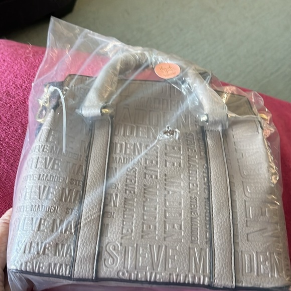 Steve Madden Satchel Crossbody bag Mushroom Taupe debossed Logo Purse NWT - Picture 3 of 12